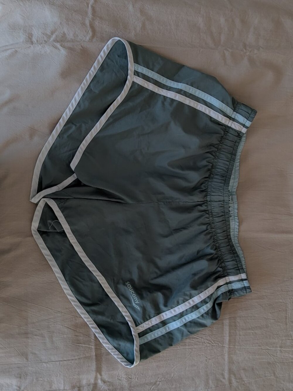 Saucony Women’s Running Shorts Sage Green XS Athletic Lined Shorts